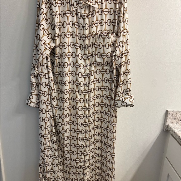 Banana Republic Dresses & Skirts - EUC B.R. Equestrian shirt dress; white w/ gold/brown bridle detail; size XL